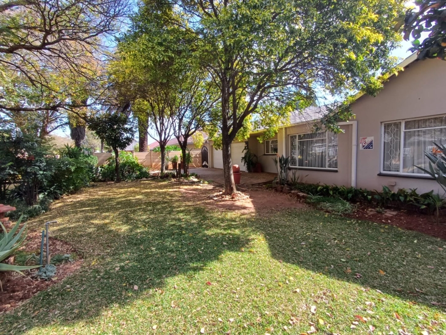 3 Bedroom Property for Sale in Flamwood North West